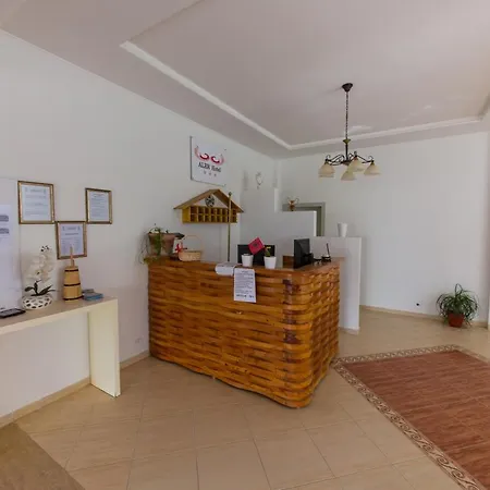 Expert Golem (Tirana)